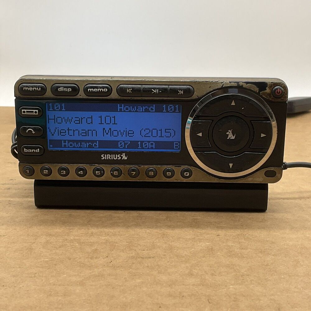 Active Subscription SIRIUS ST4 Satellite Radio with Car kit & Tram Antenna